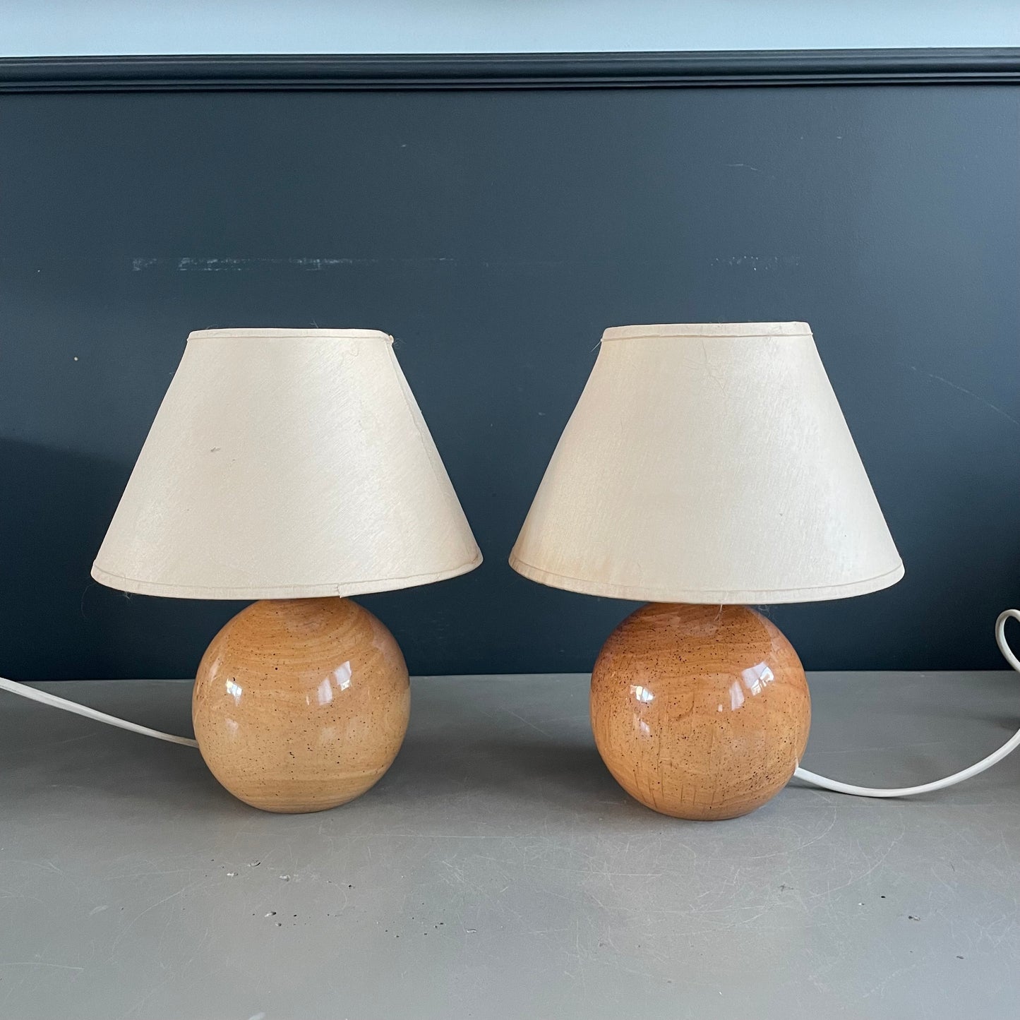 Paire de lampes de chevet pied boule - Ref 1092