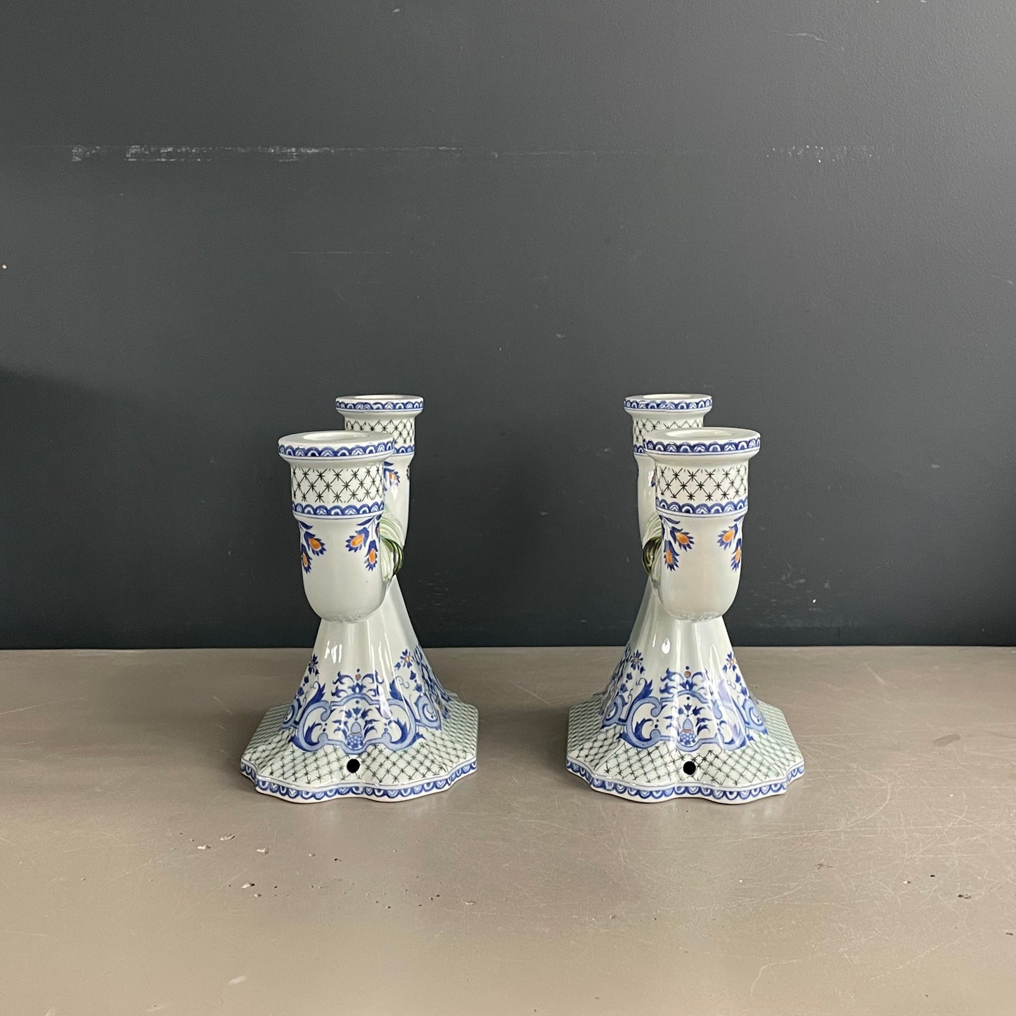 Paire de chandeliers en faïence de Gien - pieds de lampes - Ref 1170