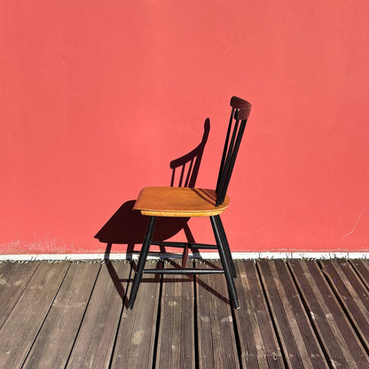 Ensemble de 4 chaises de Sven-Erik Fryklund pour Hagafors, Suède, 60’s - Ref 1397