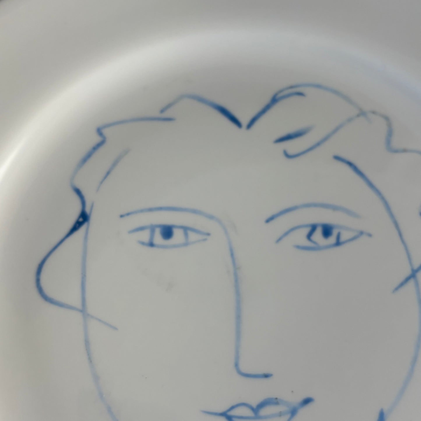 Paire d'assiettes Picasso en porcelaine de Limoges - Ref 1324