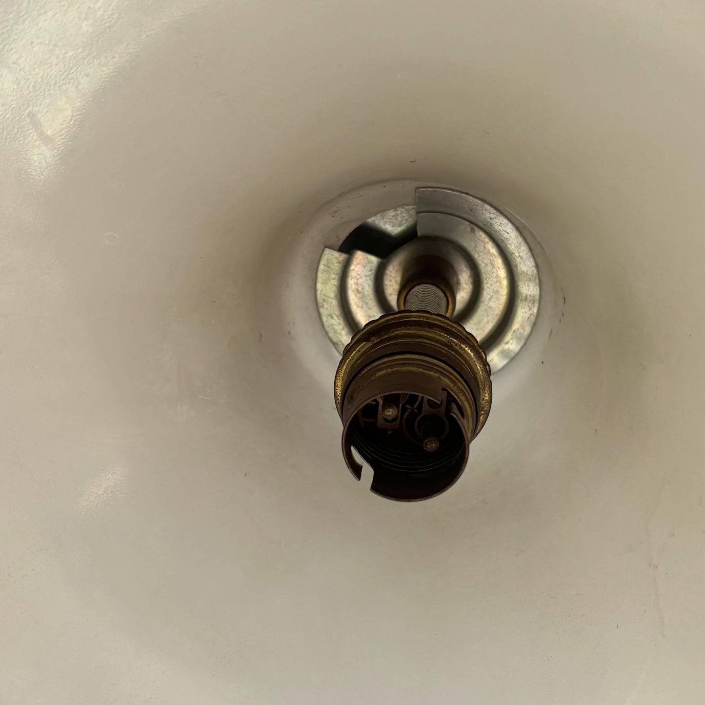 Suspension vintage en verre blanc et système monte et baisse - Ref 1309