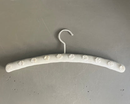 Cintre en crochet - Ref 935