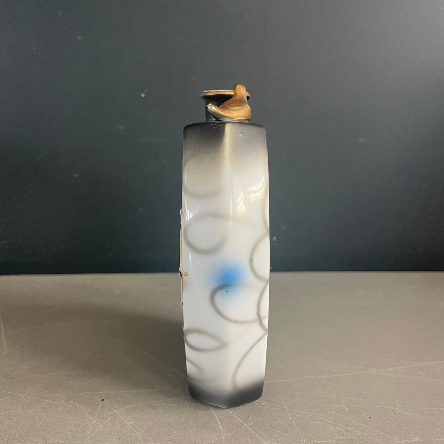 Service à saké en porcelaine – 6 tasses, bouteille et plateau - Ref 1123