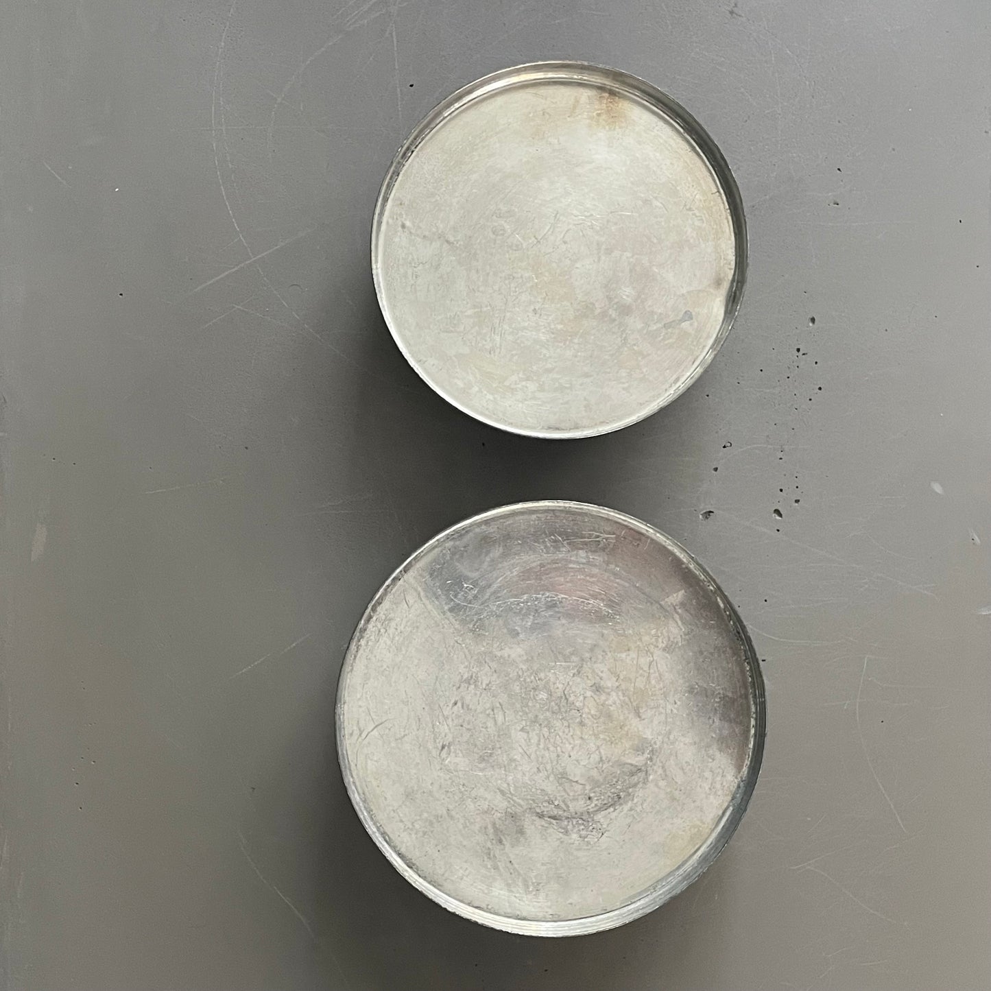 2 pots gigognes en métal argenté Merker - Ref 1091