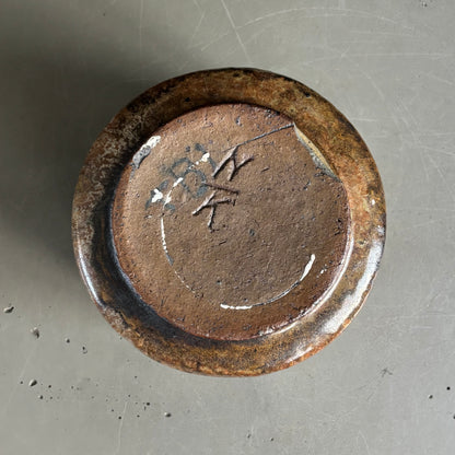 Cache-pot ou vide-poche cylindrique en céramique à motifs gravés signé - Ref 1220
