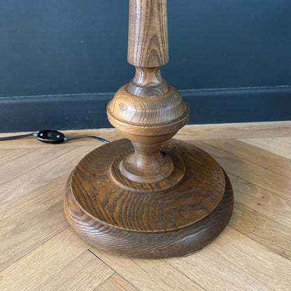 Grande lampe de salon pied bois et abat-jour à franges - Ref 1371