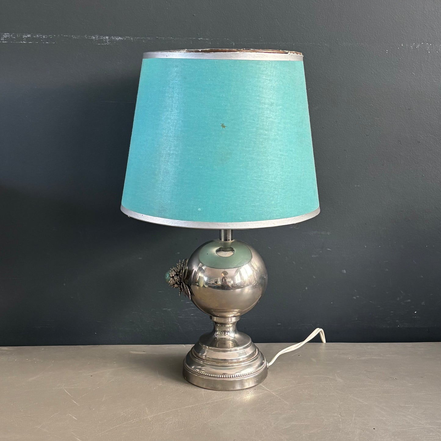 Lampe de table en métal chromé et turquoise - Ref 1305