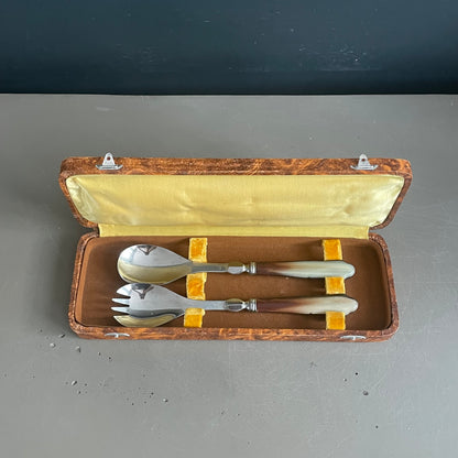 Couverts à salade en corne et inox dans leur coffret - Ref 1137