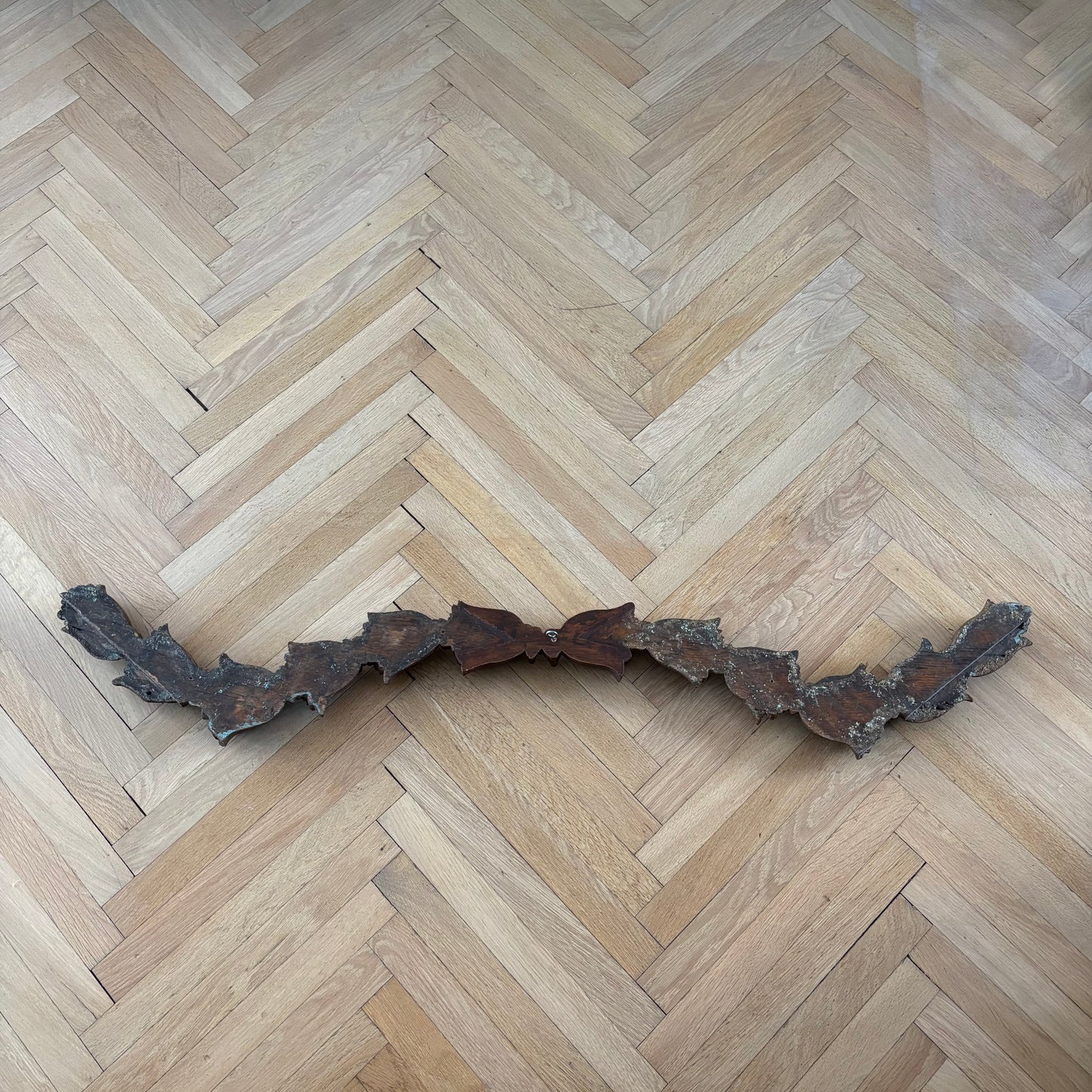 Frise murale en bois sculpté 125cm - Ref 1327