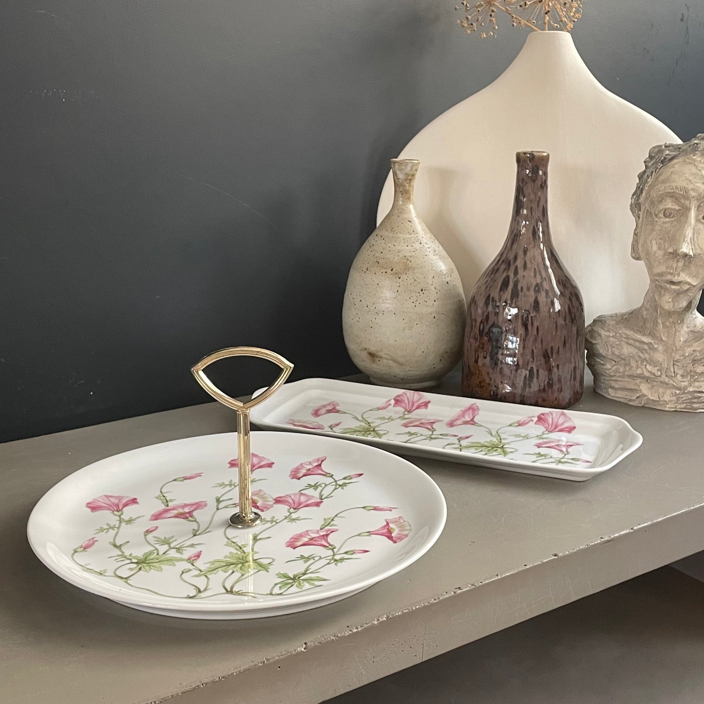 Lot de 2 plats en porcelaine Pillivuyt motif Liserons - Ref 1135