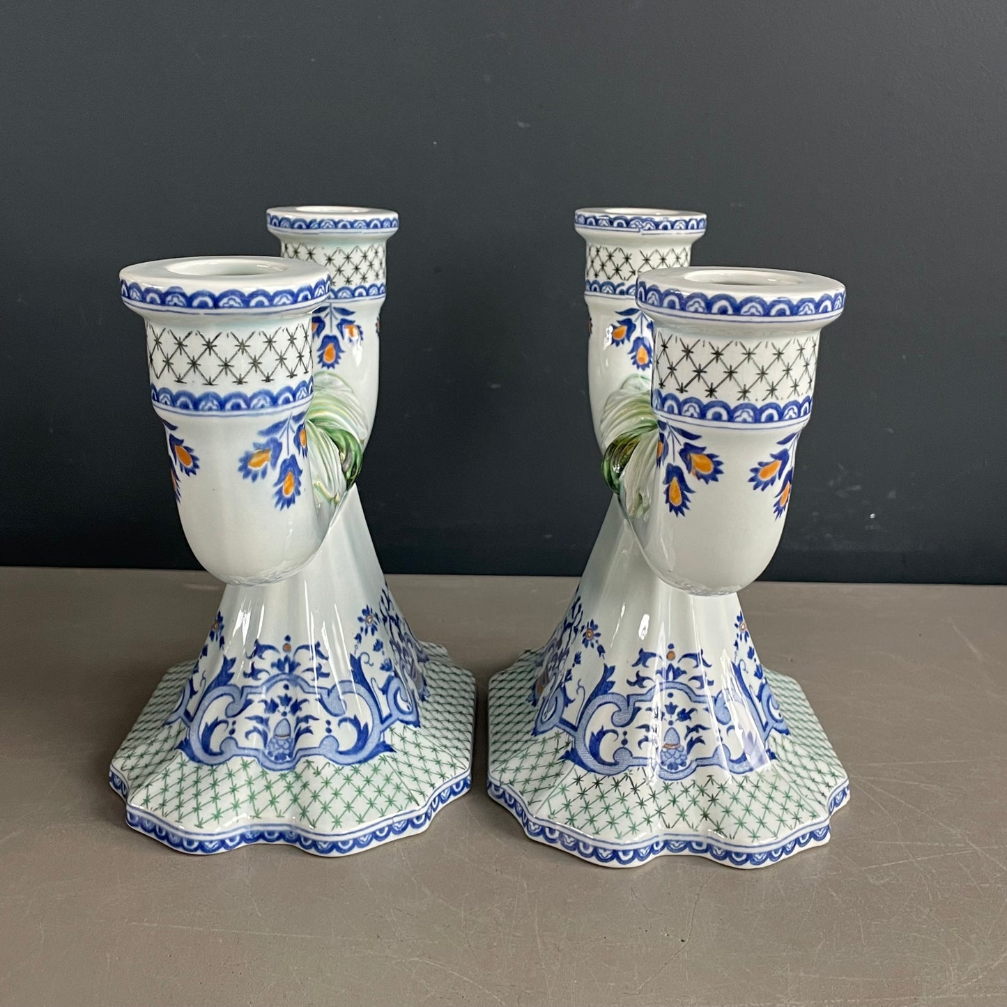 Paire de chandeliers en faïence de Gien - pieds de lampes - Ref 1170