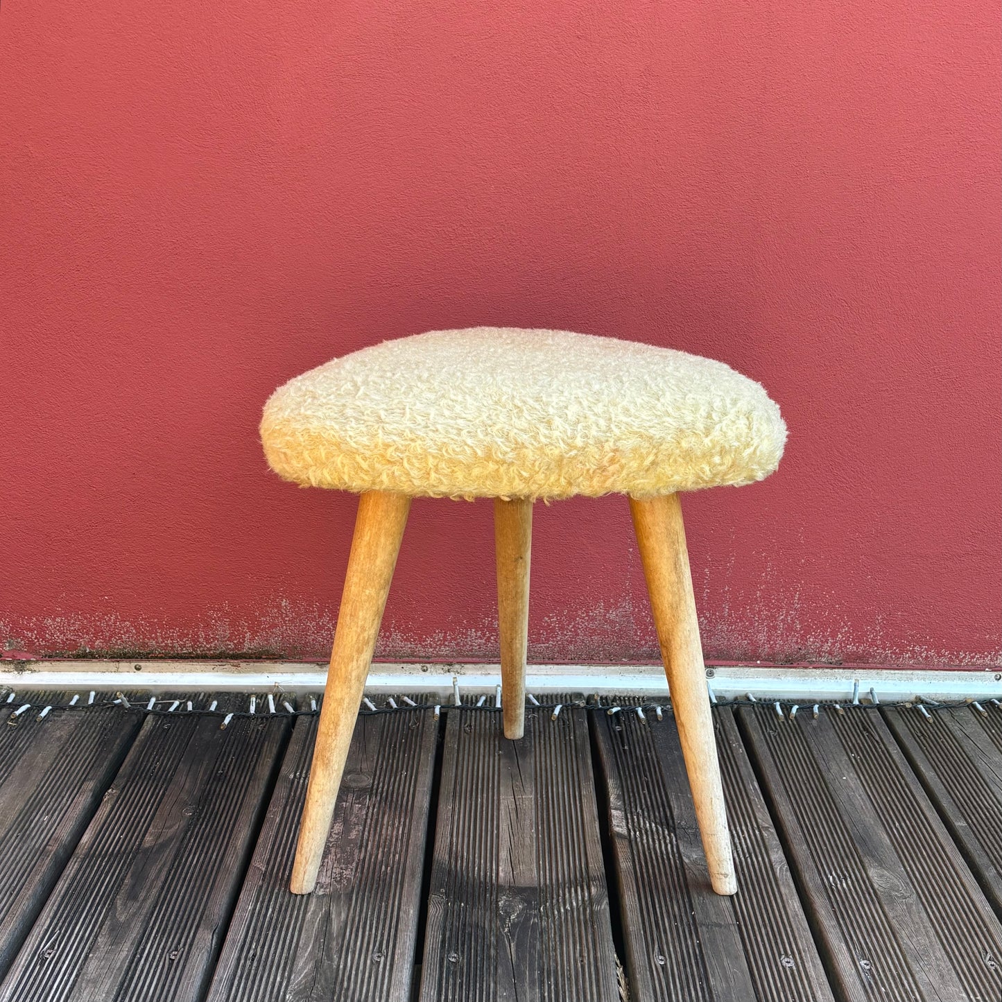 Tabouret vintage pieds compas et moumoute - Ref 1303