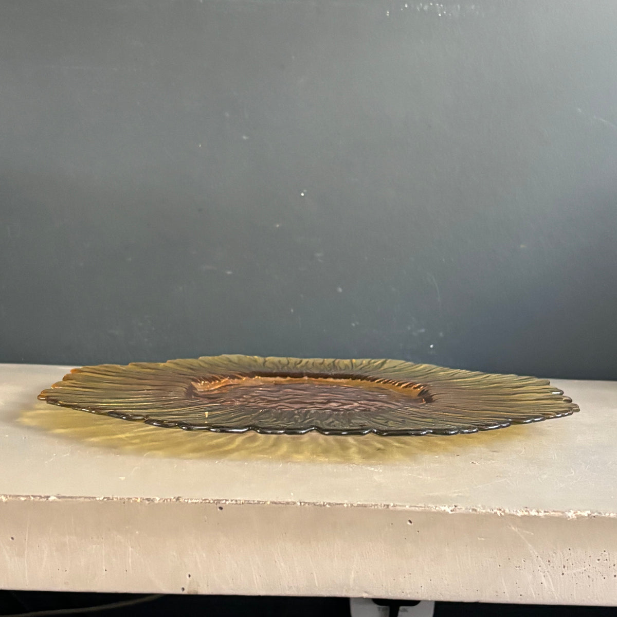 Assiette tournesol en arcopal ambré - Ref 1398