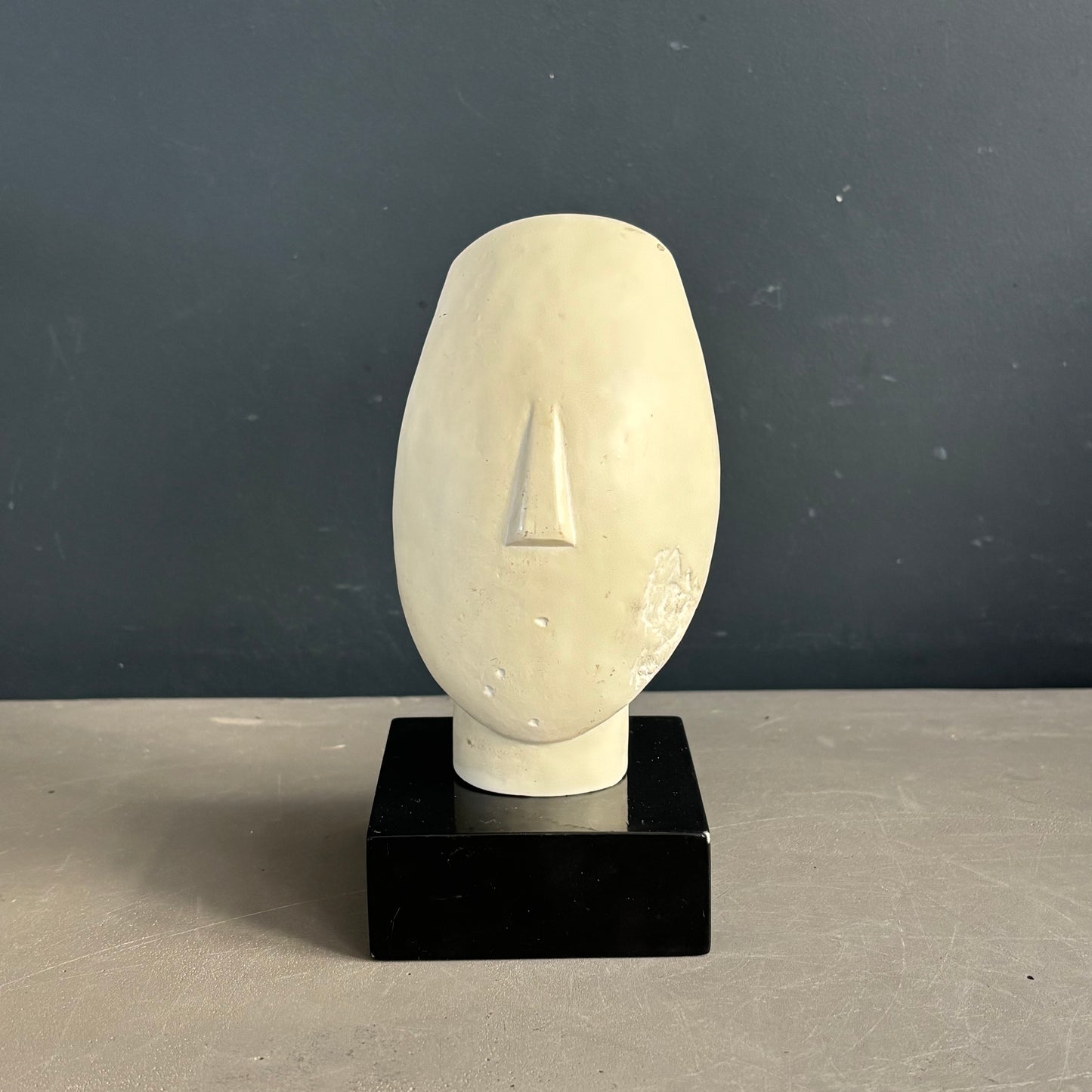 Tête en plâtre - Sculpture sur socle - Ref 1302