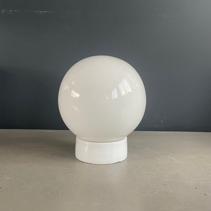 Applique ou plafonnier en porcelaine et verre blanc - Ref 1107