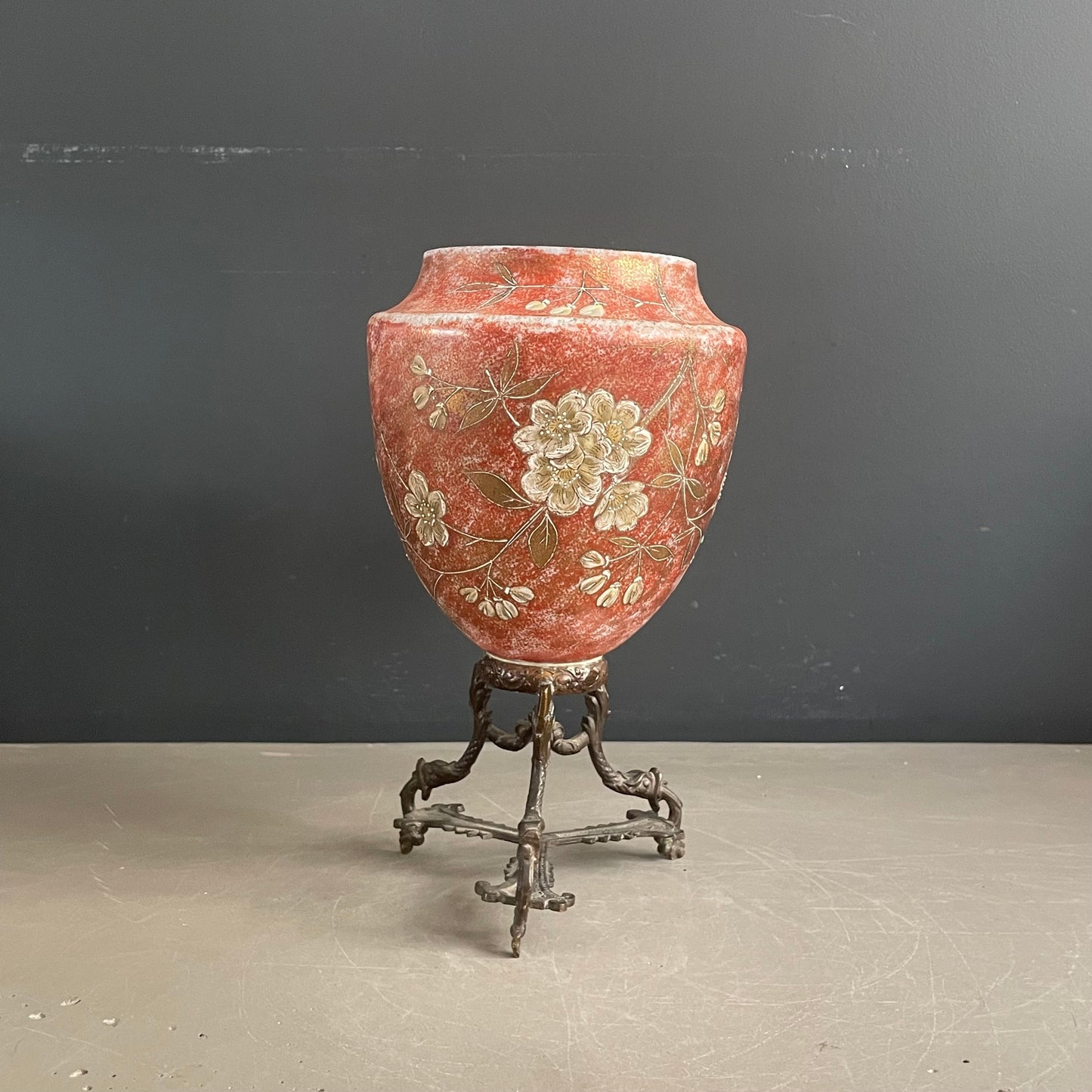 Vase monté sur pied bronze - Ref 1136