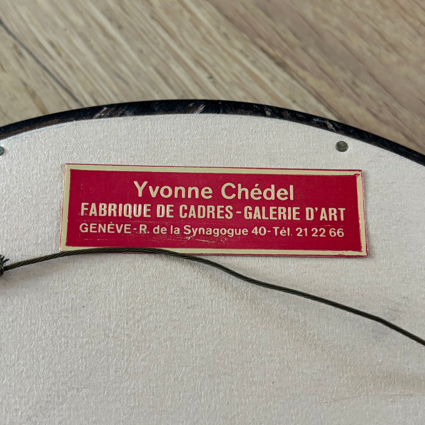 Paire de broderies médaillon romantiques encadrées - Ref 1237