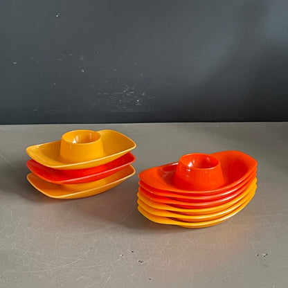 Lot de 9 coquetiers vintage en plastique - Ref 926