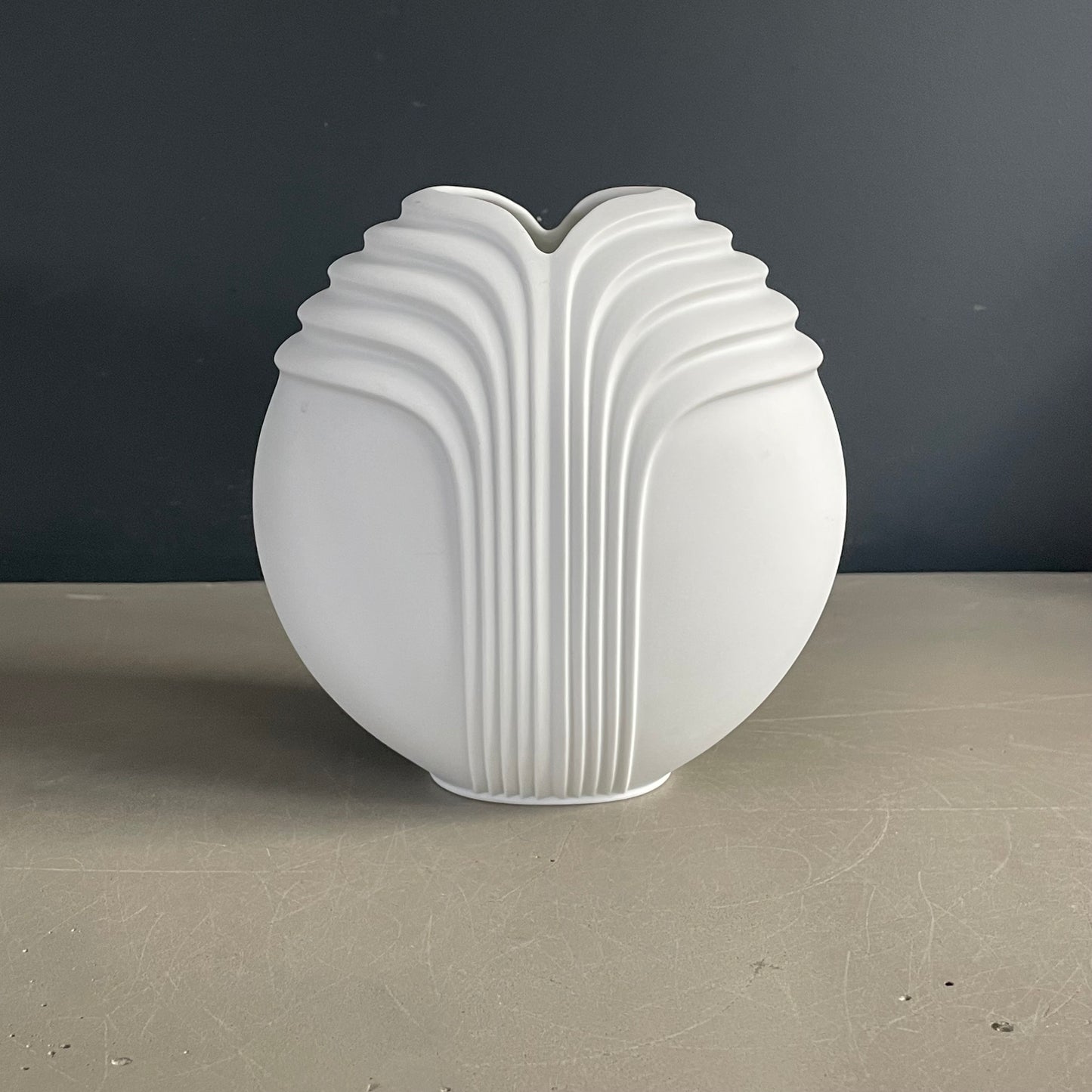 Vase en biscuit Rosenthal - Ref 1056