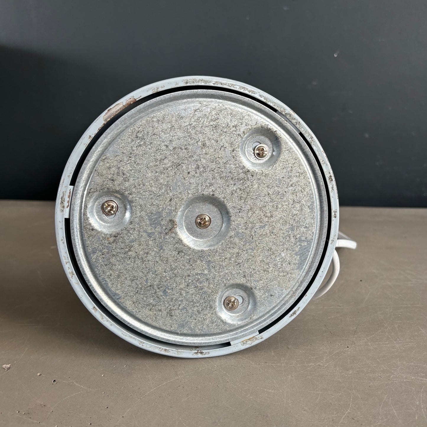 Lampe de bureau vintage Kompernass orientable en métal laqué gris perle - Ref 1270
