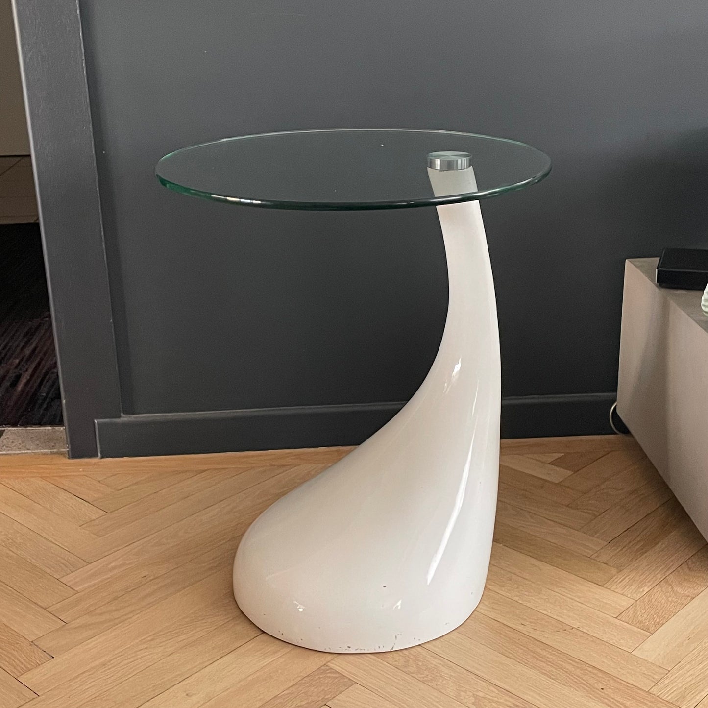 Table d’appoint space-age - Ref 1098