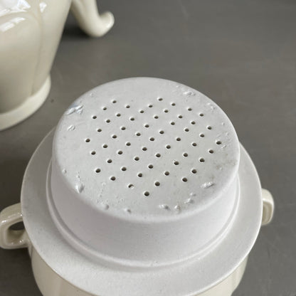 Cafetière ancienne avec filtre en céramique - Ref 1174