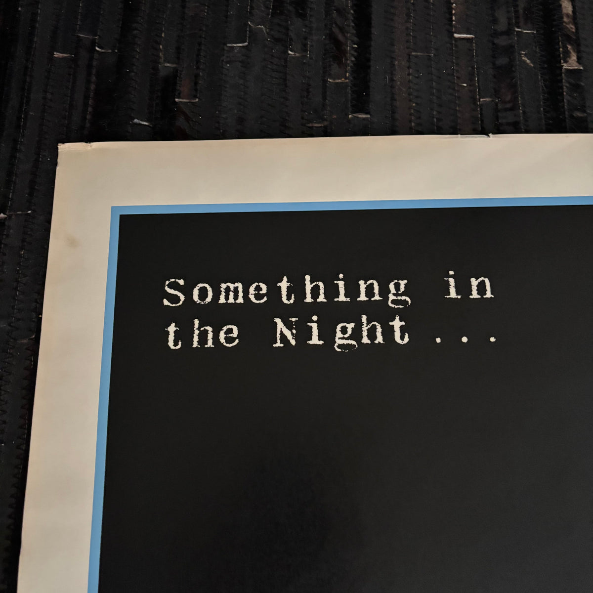 Affiche illustration vintage "Something in the night" signée et numérotée - Ref 1281