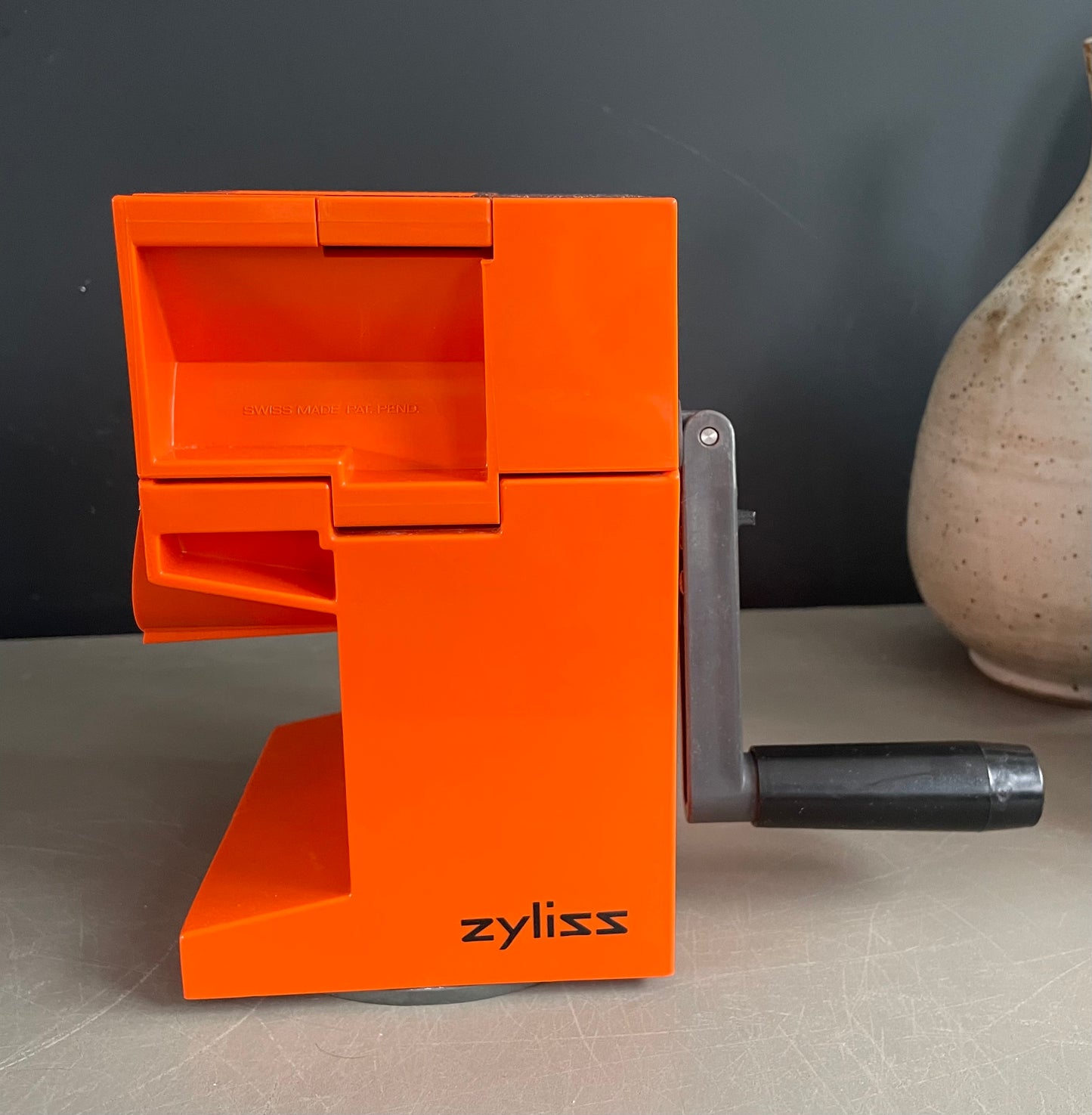 Râpe à tambour vintage Zyliss orange - Ref 925