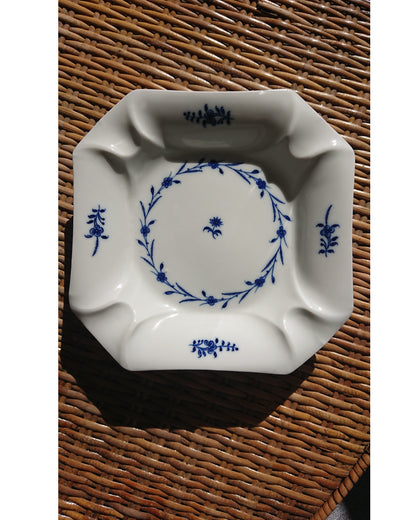 Cendrier en porcelaine d'Arras Caudron