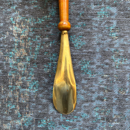 Chausse-pied long en bois et laiton - Ref 1384