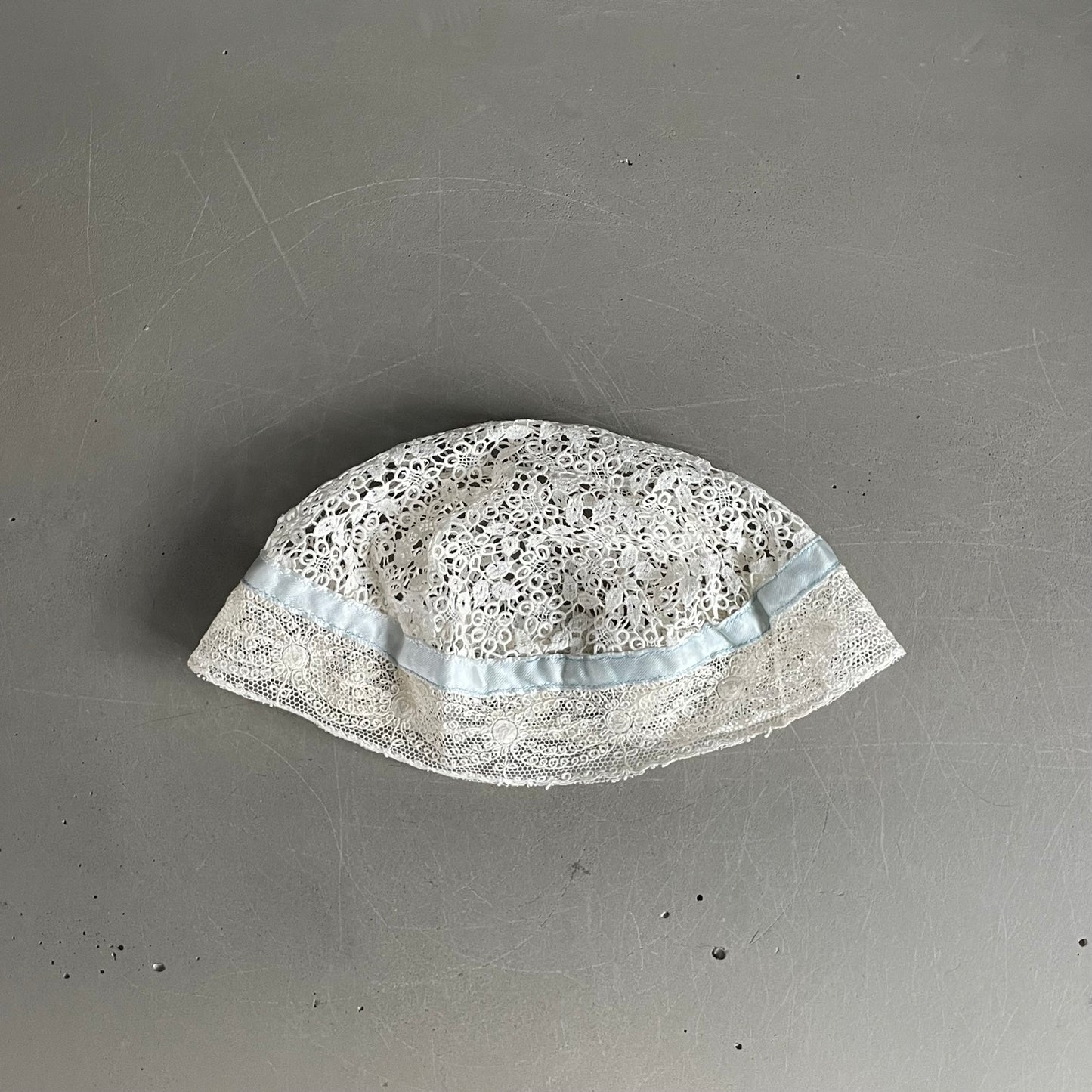 Bonnet de bébé ancien en dentelle - Ref 1159