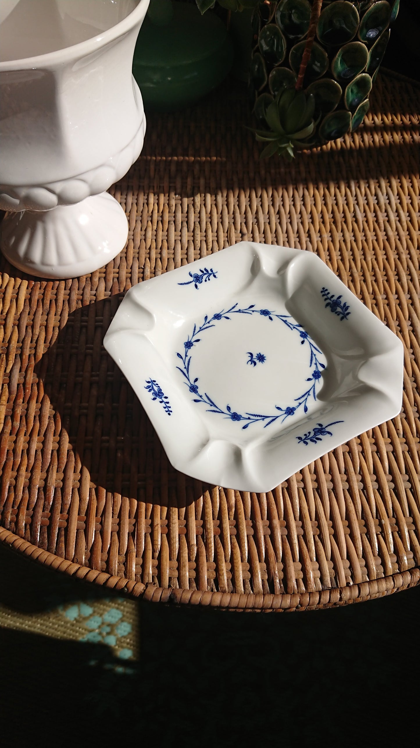 Cendrier en porcelaine d'Arras Caudron