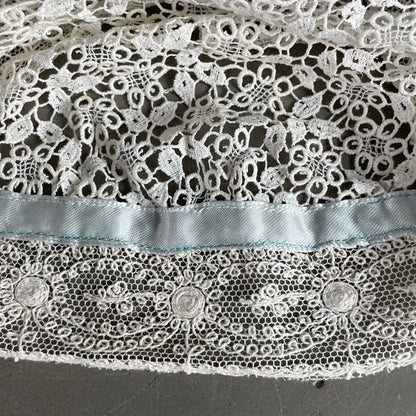 Bonnet de bébé ancien en dentelle - Ref 1159