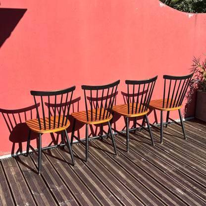 Ensemble de 4 chaises de Sven-Erik Fryklund pour Hagafors, Suède, 60’s - Ref 1397