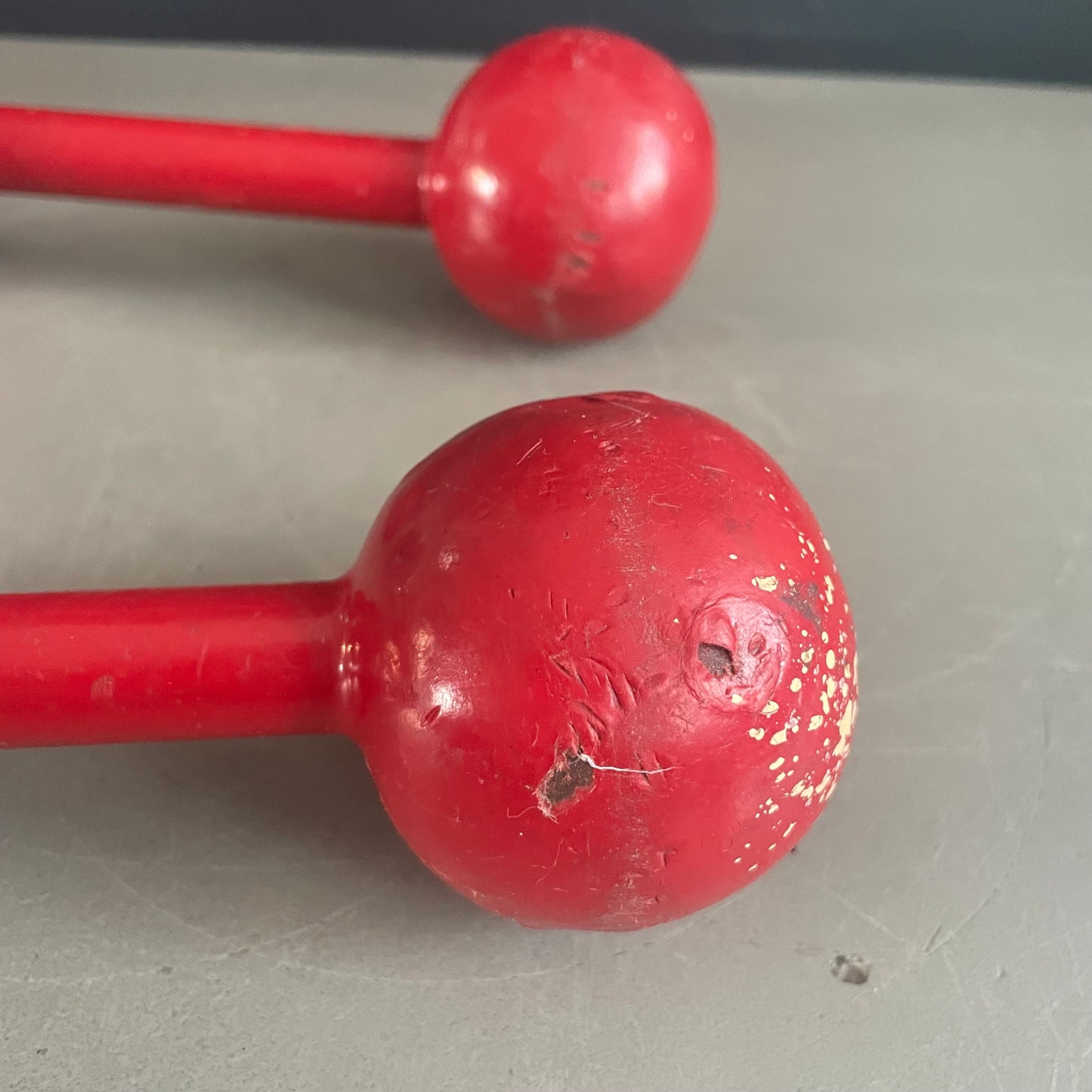 Paire d'haltères rouges en fonte - 2x2kg - Ref 1116