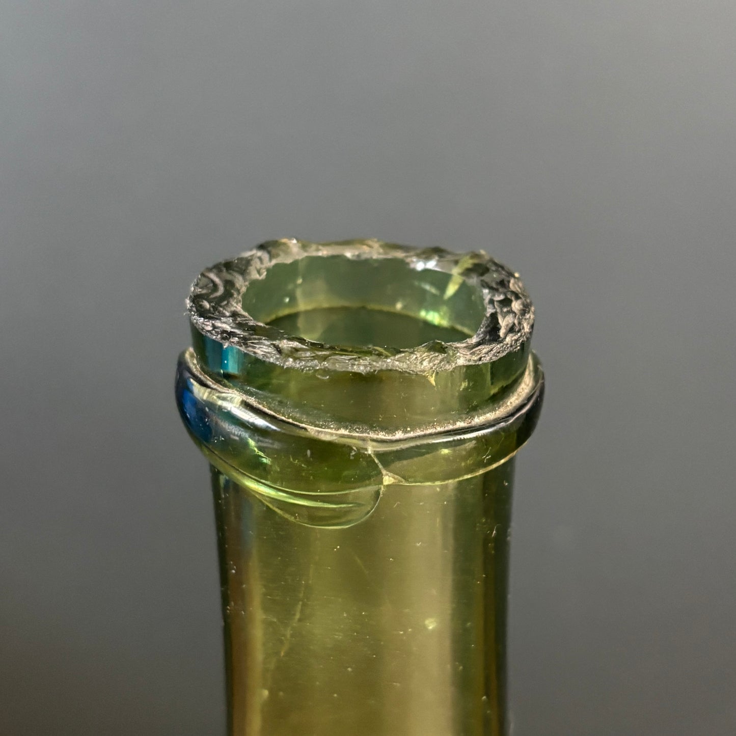 Dame-jeanne ancienne en verre vert - Ref 1307