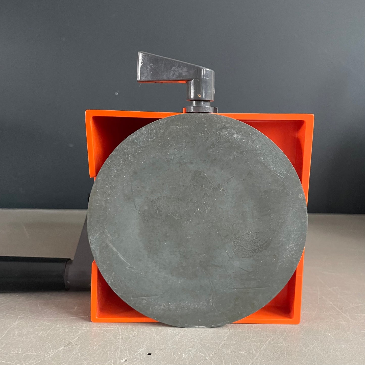 Râpe à tambour vintage Zyliss orange - Ref 925