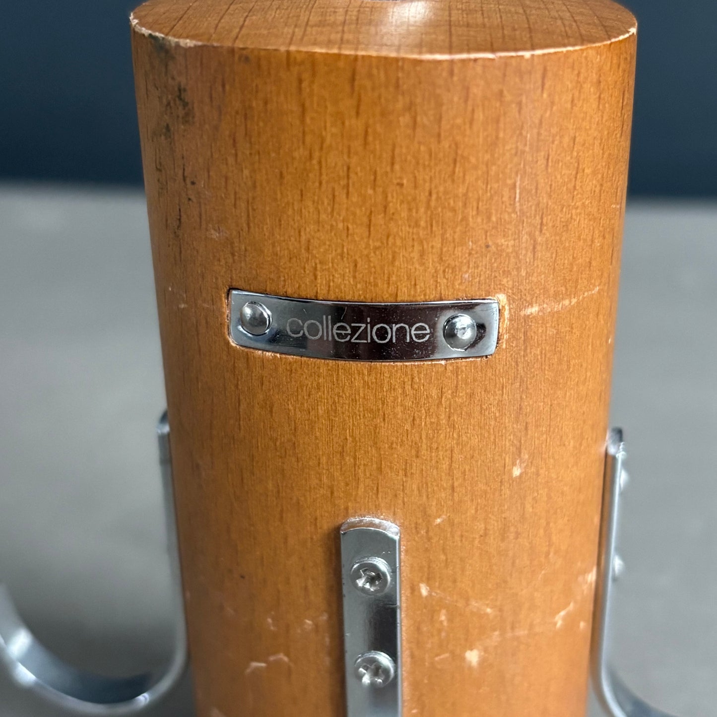 Cintre à ceintures en bois et inox - Ref 1262