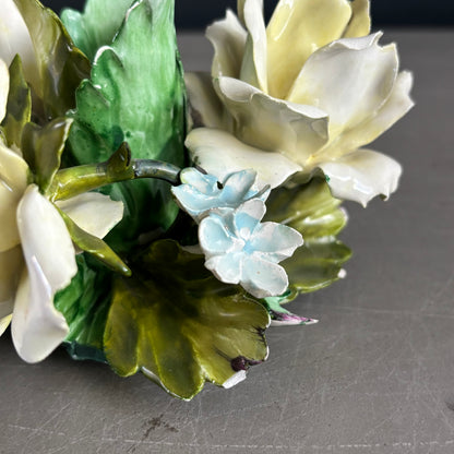 Bougeoir roses en barbotine de porcelaine - Capodimonte Italie - Ref 1378
