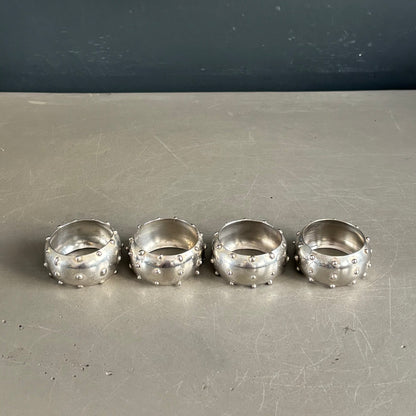 Lot de 4 ronds de serviette en métal argenté - Ref 1292