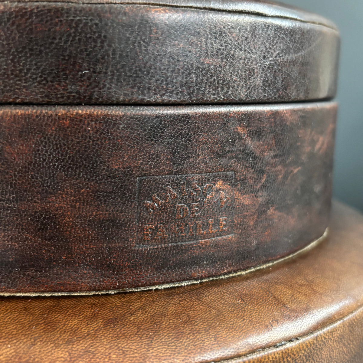 Paire de boîtes en cuir marron - Ref 1286
