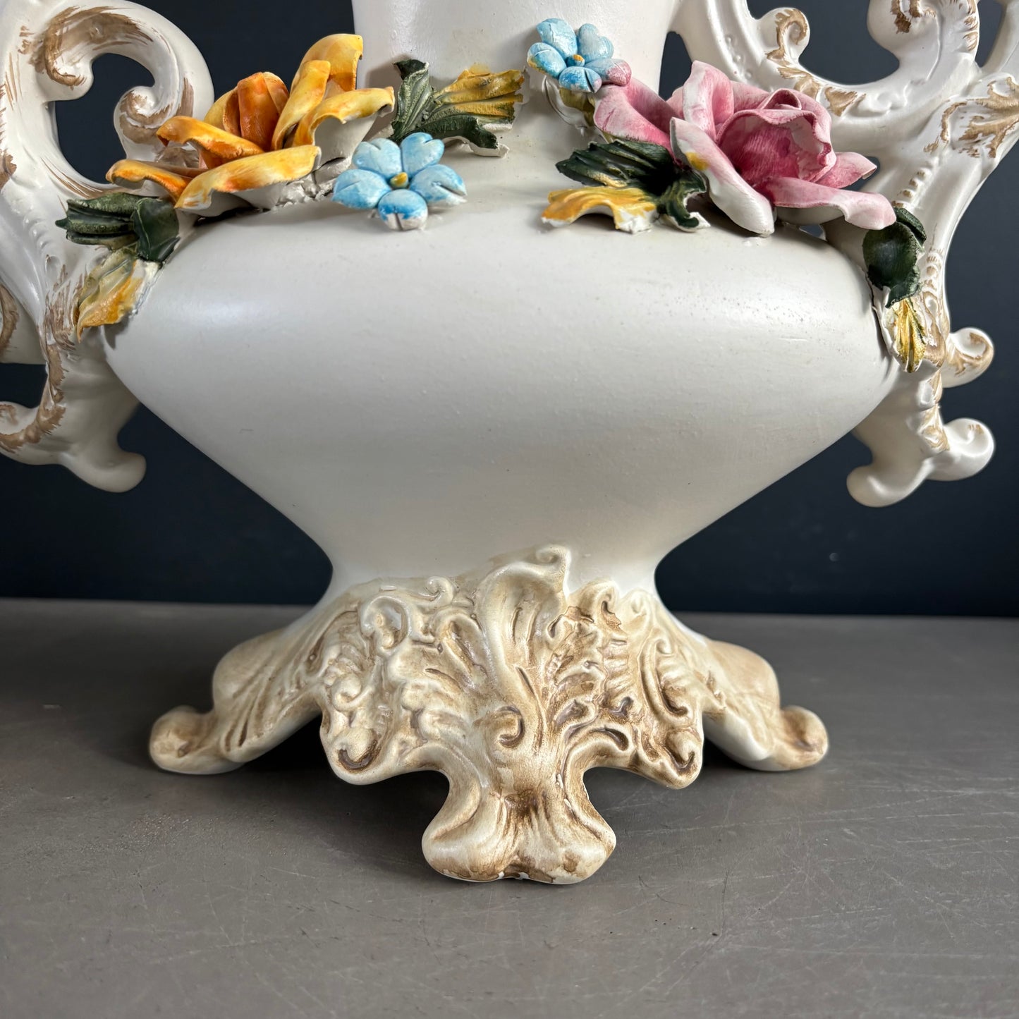 Grande verseuse en céramique et barbotine, Capodimonte, Italie, Années 50 - Ref 1295