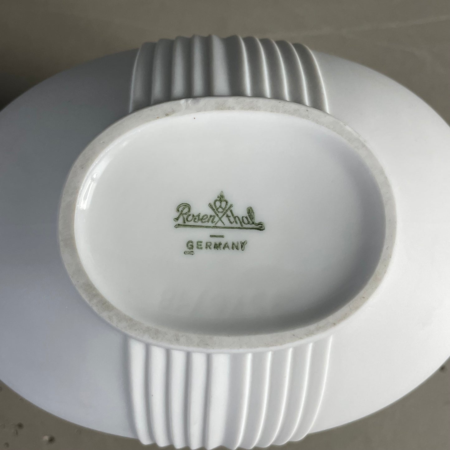 Vase en biscuit Rosenthal - Ref 1056
