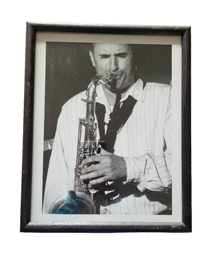 Photo encadrée et signée musicien saxophoniste - Ref 103