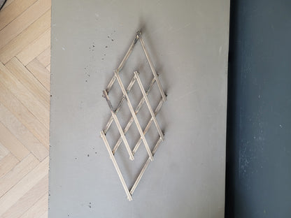 Dessous de plat articulé en métal argenté - Ref 1034