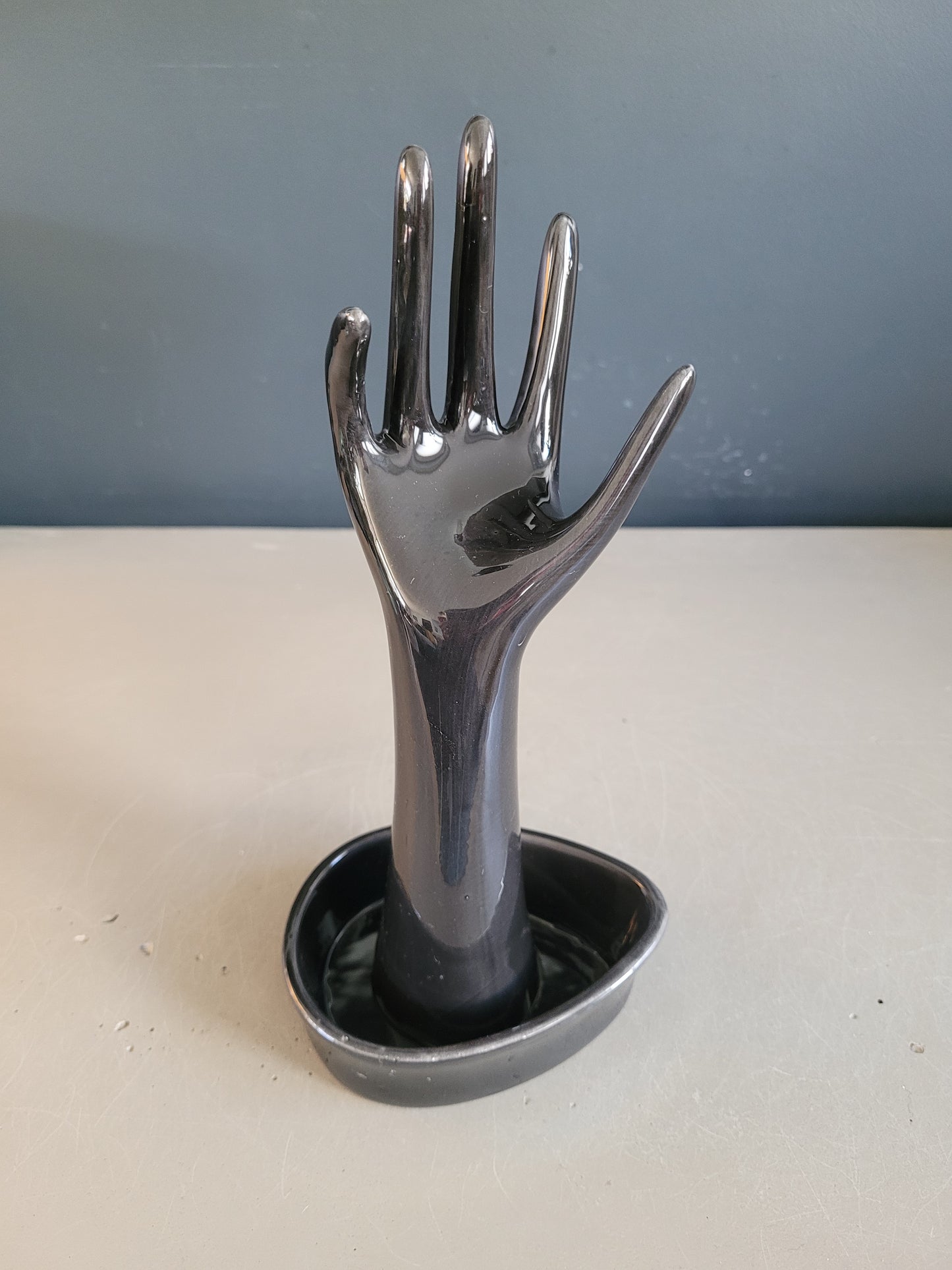 Baguier main vide-poche en porcelaine - Ref 645