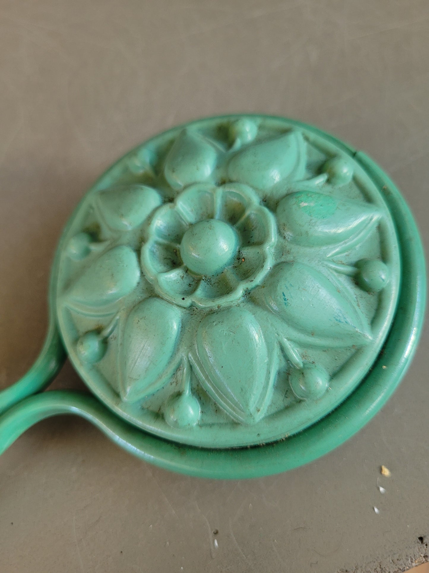 Hochet bébé en celluloïd années 50 - Ref 646