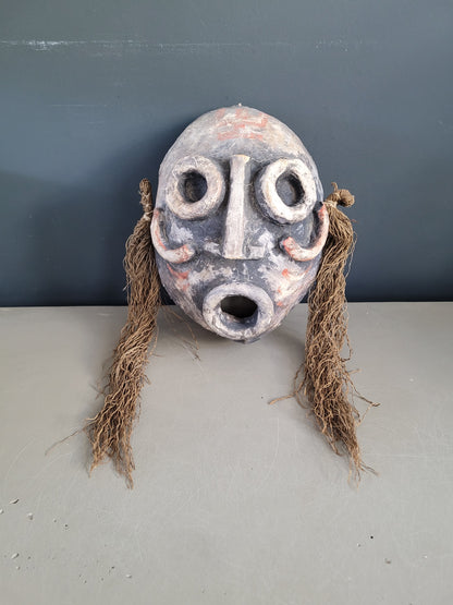 Masque tribal en papier maché- Ref 565