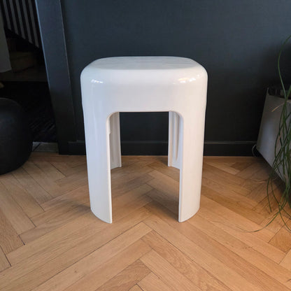 Tabouret - Bout de canapé en plastique blanc vintage - Ref 1412