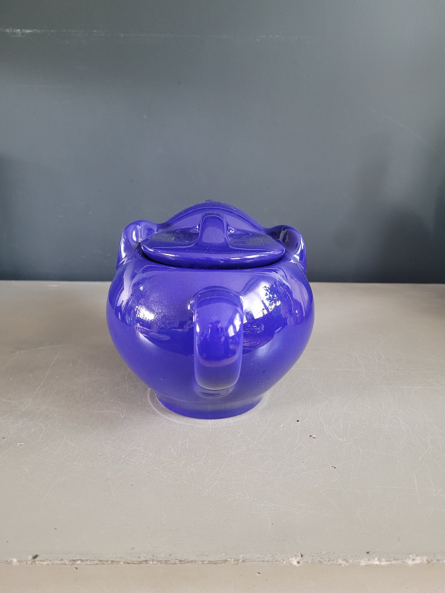 Théière vintage Eléphant en porcelaine- Ref 530